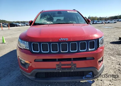 2019 Jeep Compass Latitude z USA, uszkodzony, nr VIN 3C4NJDBB9KT792325